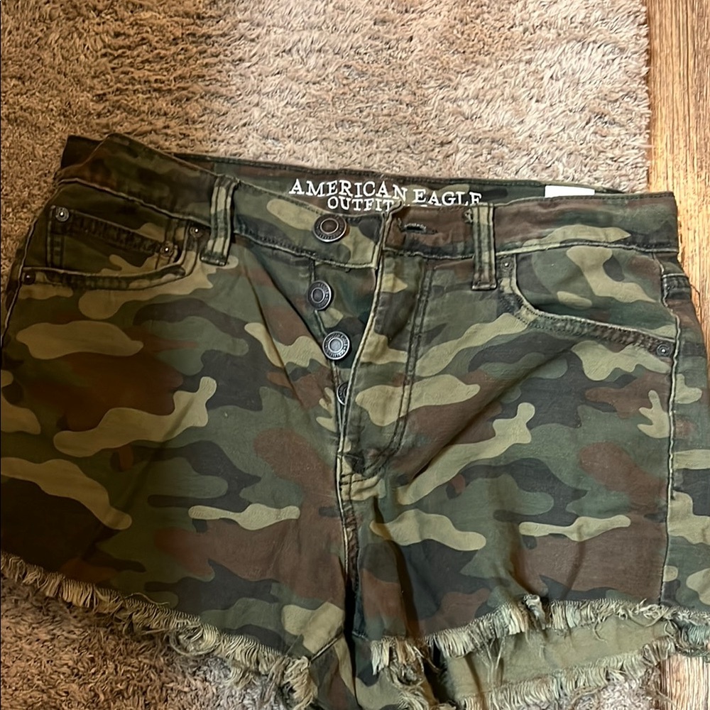 American Eagle Outfitters Women's Camo Shorts